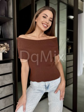 Шоколадна кофтинка з відкритим плечима #97003