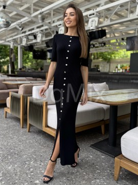 Ідеальна чорна сукня максі , розмір спереду , має трішки кльош , декорована ґудзиками (не робочі) #93355