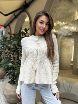 Молочний кардиган на ґудзиках (оздоблені ниткою в колір ) оригінальне поєднання з баскою #6958