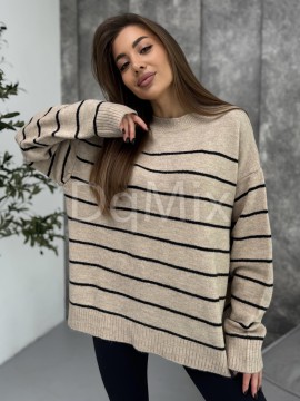 Базові комфортні светри в смужку вільного плану #6944